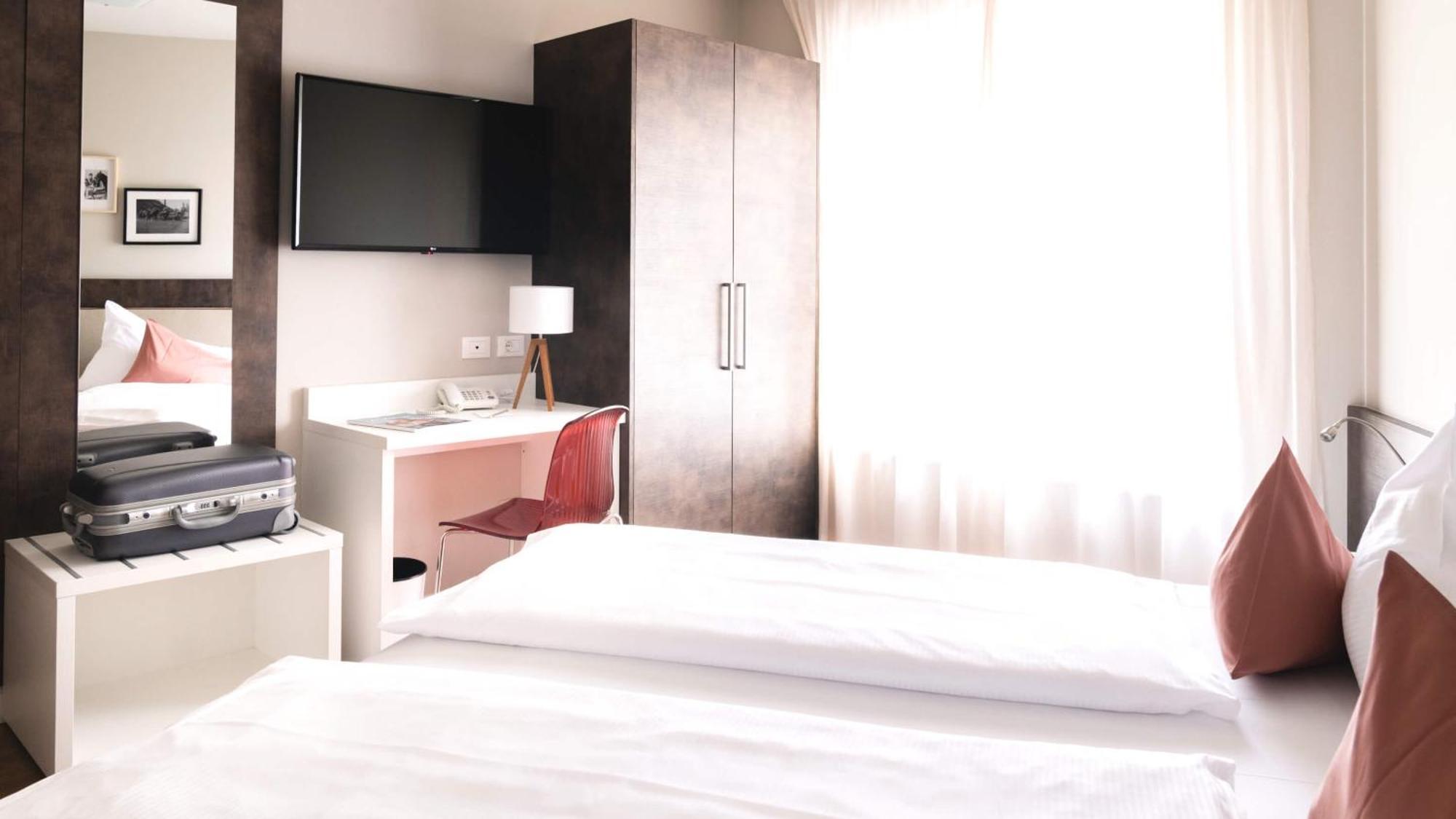 City Hotel Merano Hotel 4*